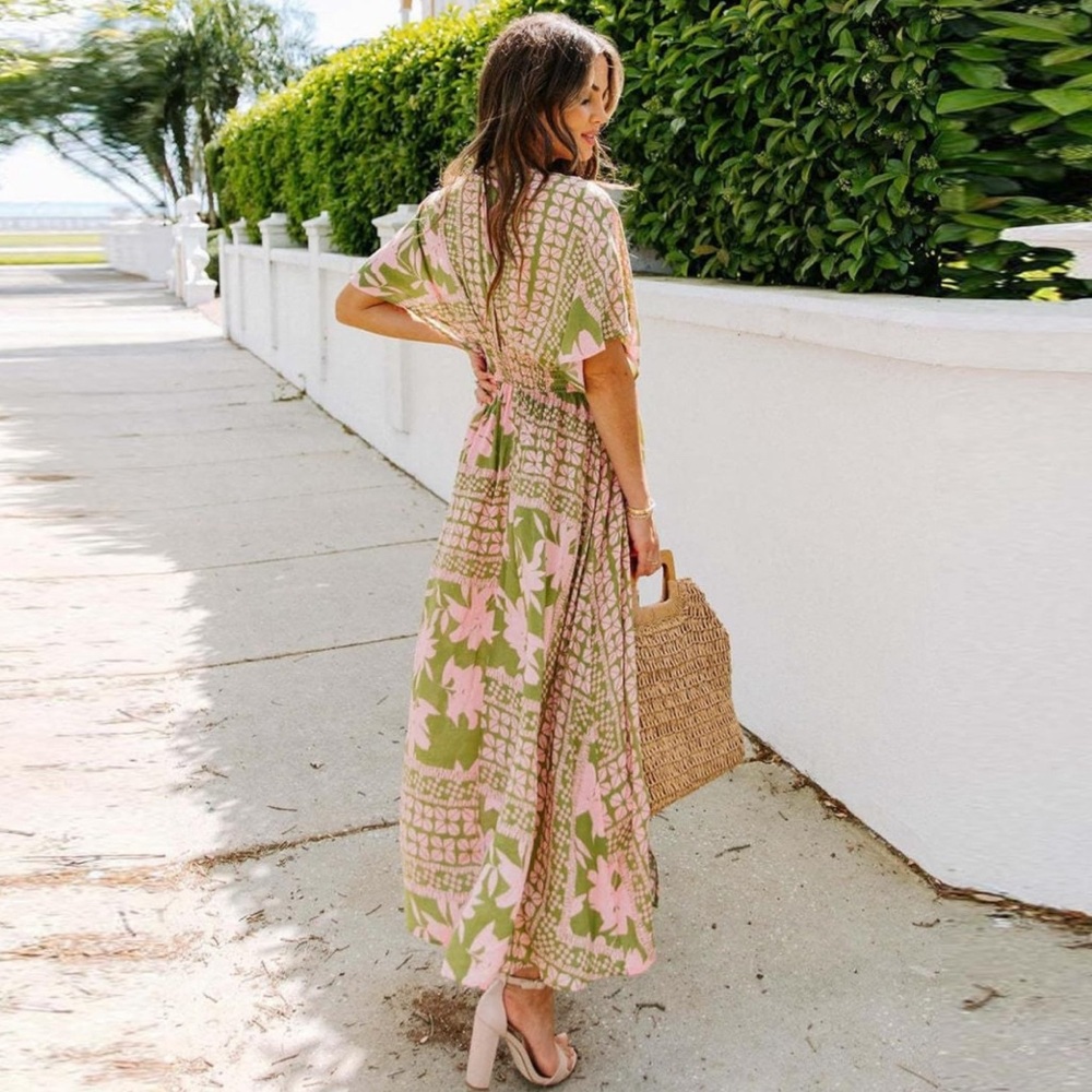 Vici A World to See floral slit dress in size M - Picture 3 of 13